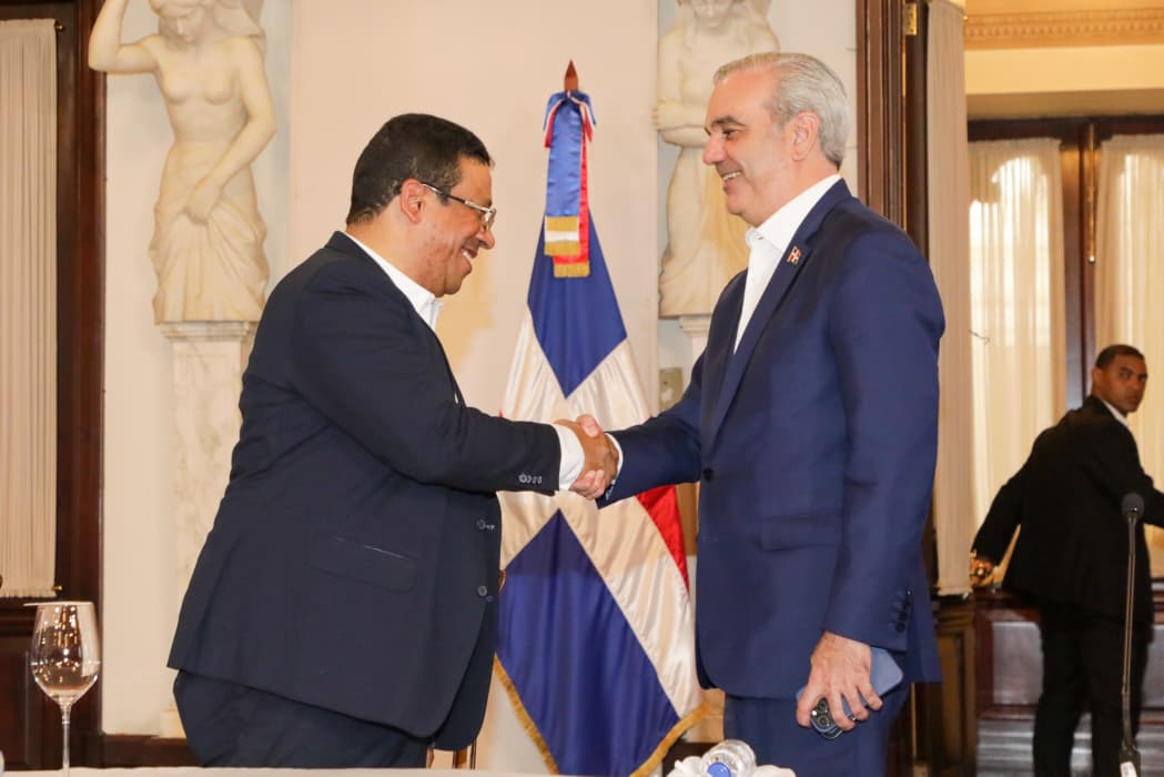 Presidente Abinader aprueba reglamento de aplicación de la Ley 47-25 de Contrataciones Públicas