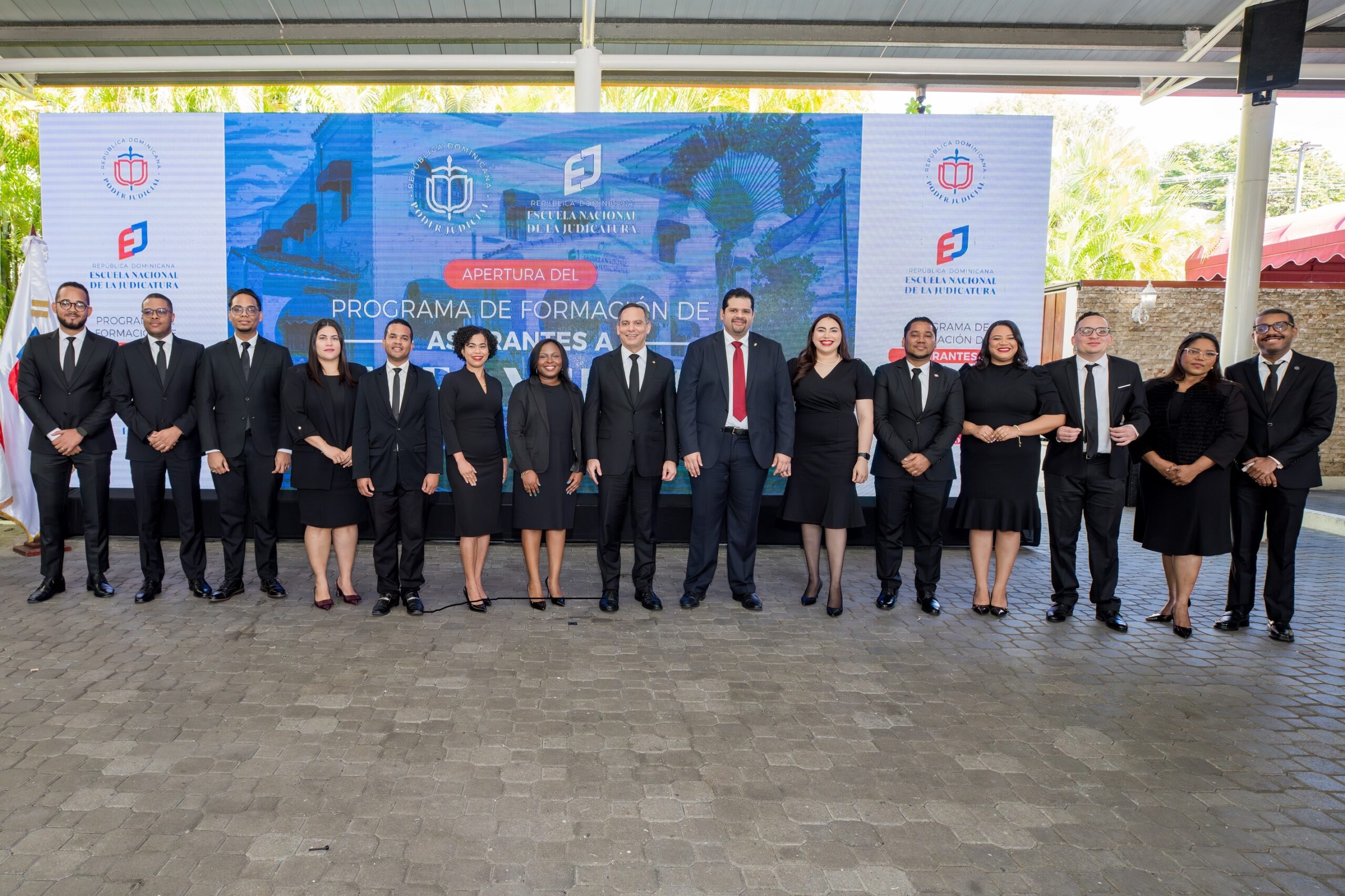 Nuevo grupo de aspirantes a jueces en la ENJ