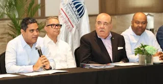 El ministro de Deportes Kelvin Cruz dio a conocer ante la prensa deportiva sus planes para el 2026