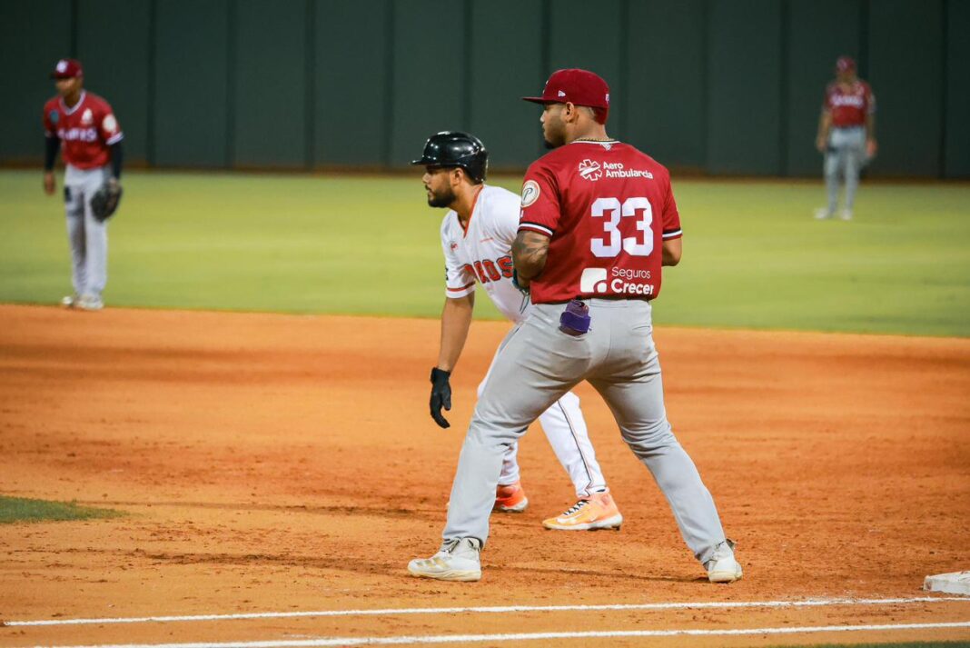 Los Gigantes del Cibao derrotaron a los Toros del Este para su primera victoria en el Round Robin
