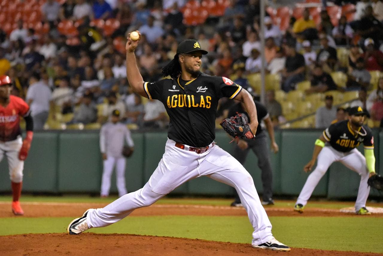 Las Águilas Cibaeñas derrotaron a los Leones del Escogido y se colocaron a dos juegos de la clasificación