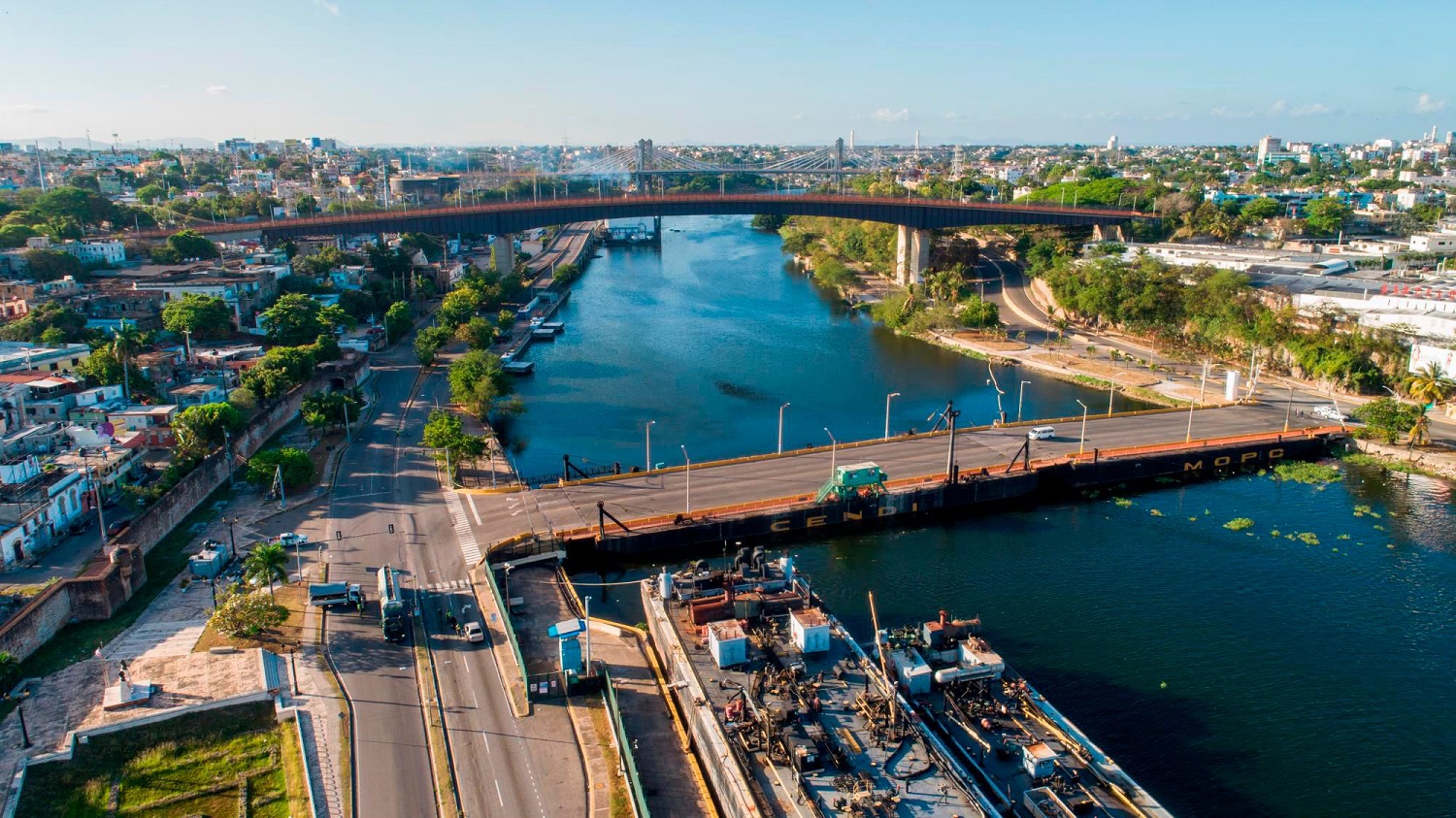 Obras Públicas cerrará el Puente Flotante por dos horas este sábado