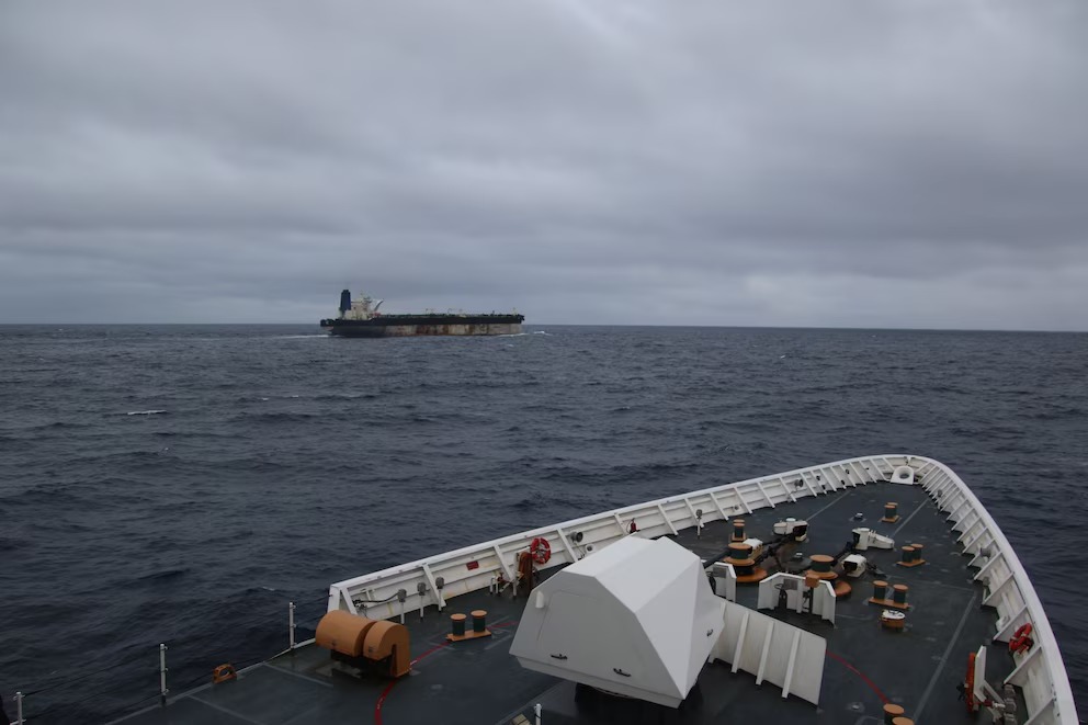 EEUU incauta petrolero de Venezuela tras persecución