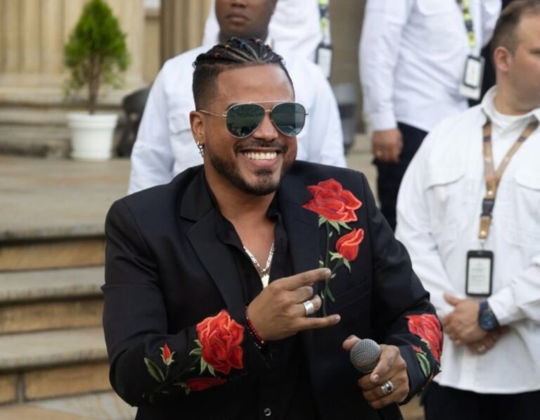 Axel Thomas lleva el merengue típico dominicano a escenarios internacionales