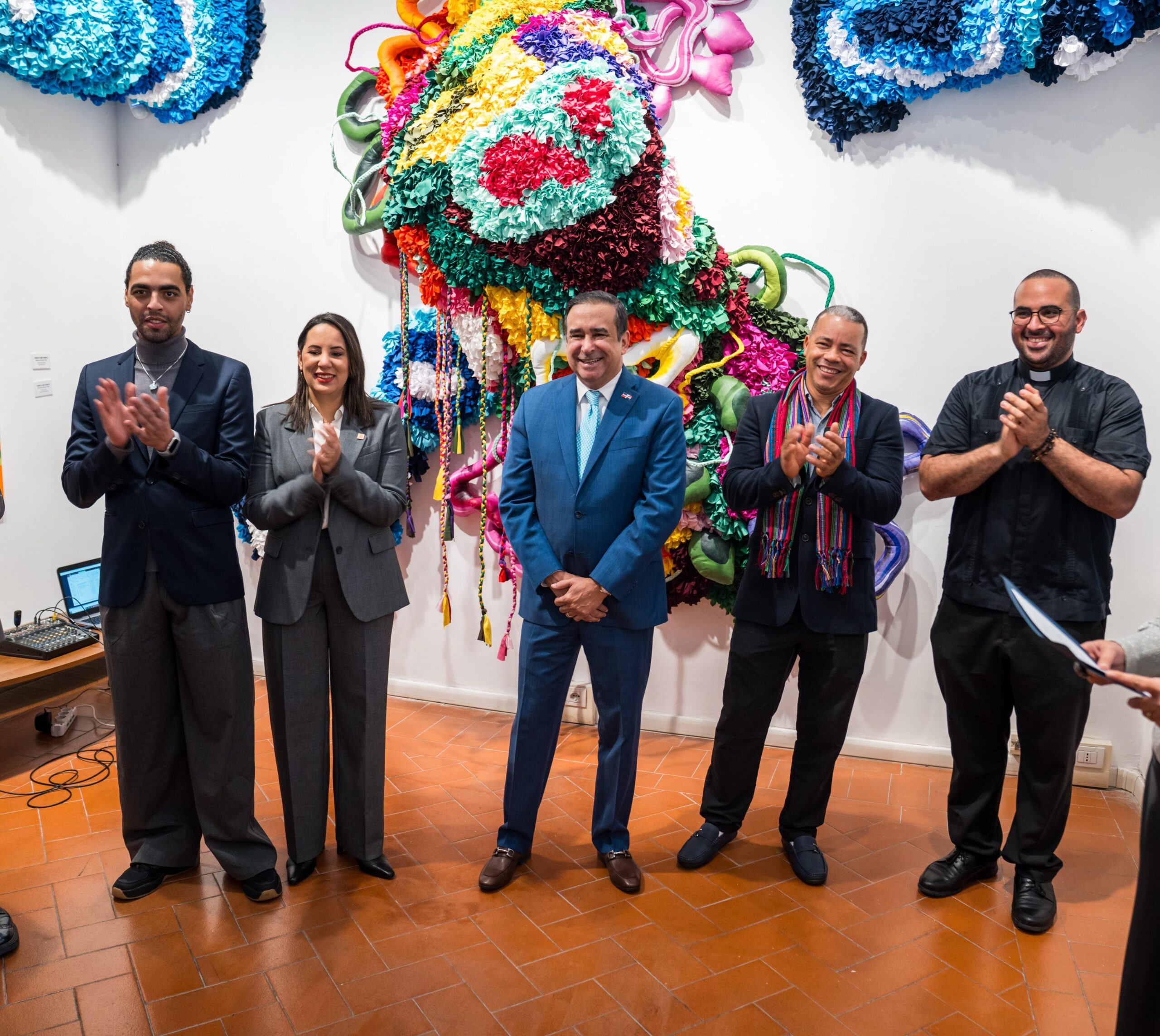 Banreservas y la Embajada dominicana ante la Santa Sede clausuran Rutas de Esperanza tras dos meses de exhibición en Roma