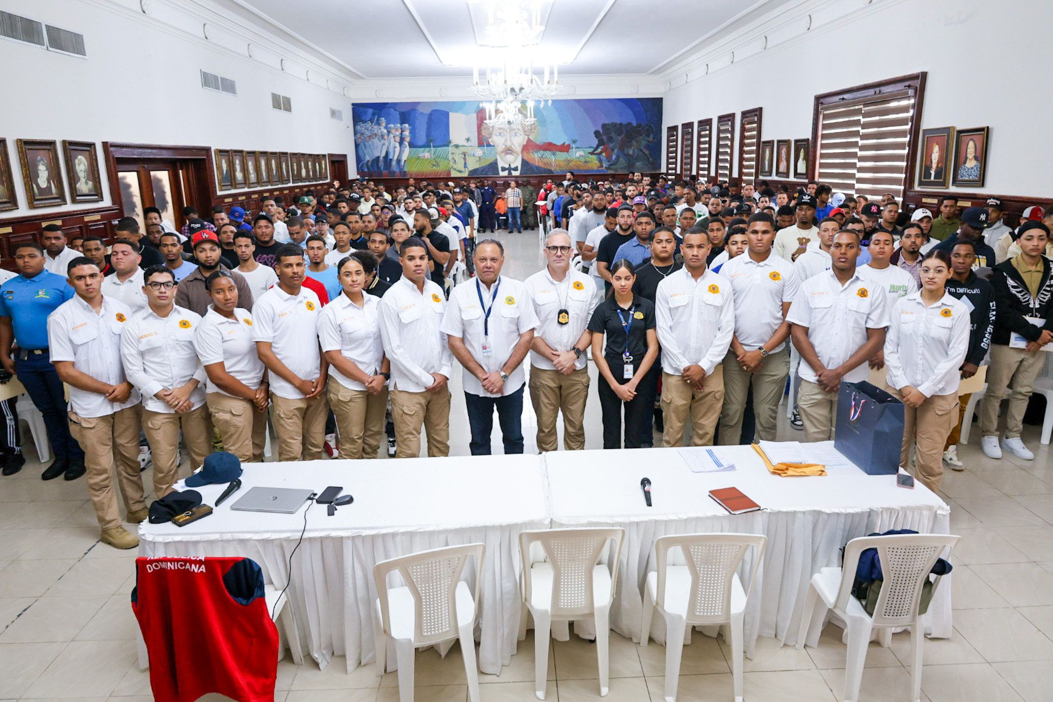 Jóvenes en Santiago: Oportunidad como Agentes Migratorios