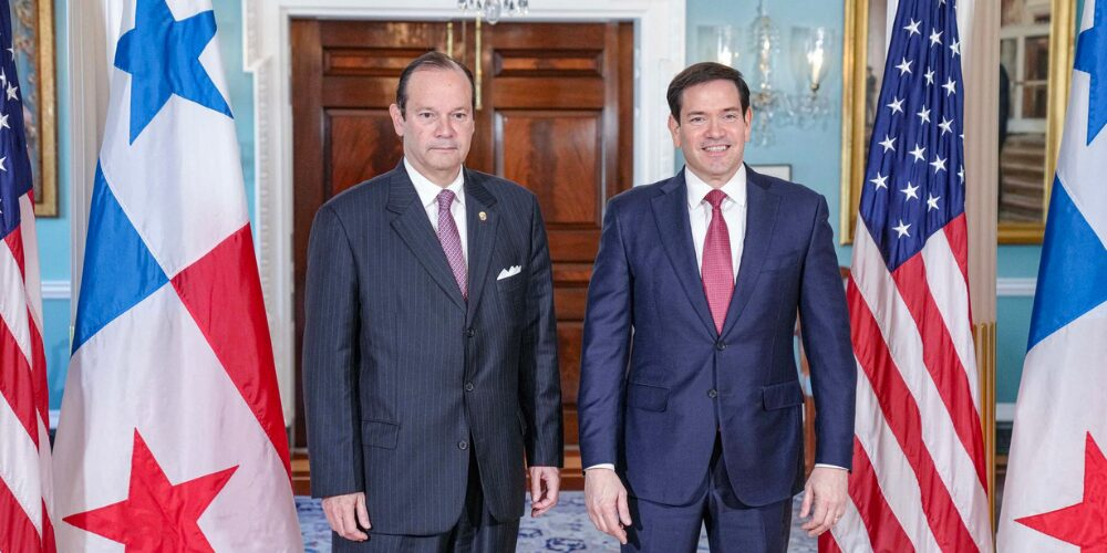Rubio se reúne con canciller de Panamá en medio del nuevo escenario venezolano