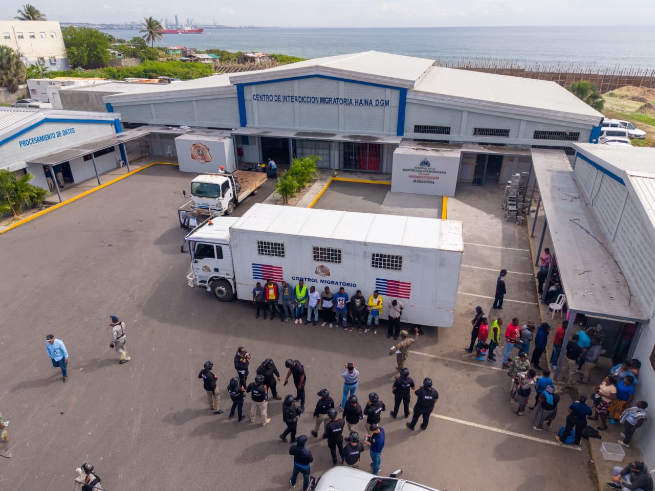 454 haitianos en condición irregular