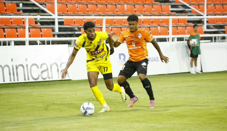 El onceno del Cibao FC se impuso al combinado del Moca FC y se consolida en la primera posición de la Liguilla