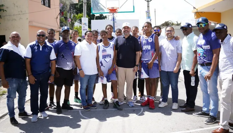 El programa "INEFI con el Barrio" celebró diversas actividades deportivas en el sector Madre Vieja