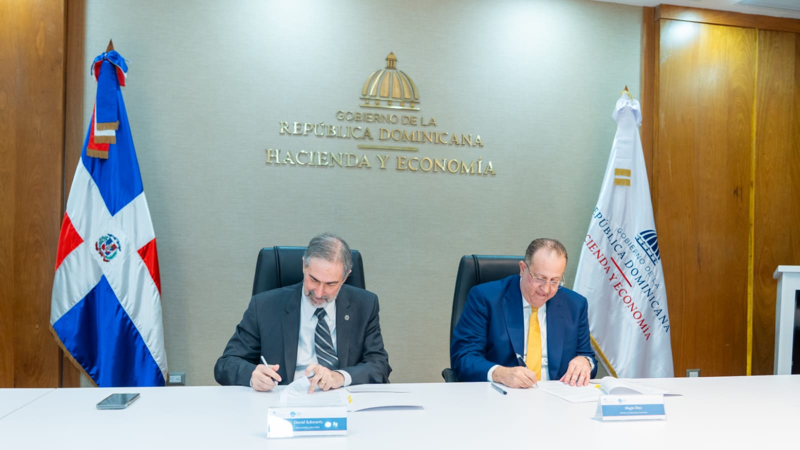 Certificación Anti Lavado de Dinero