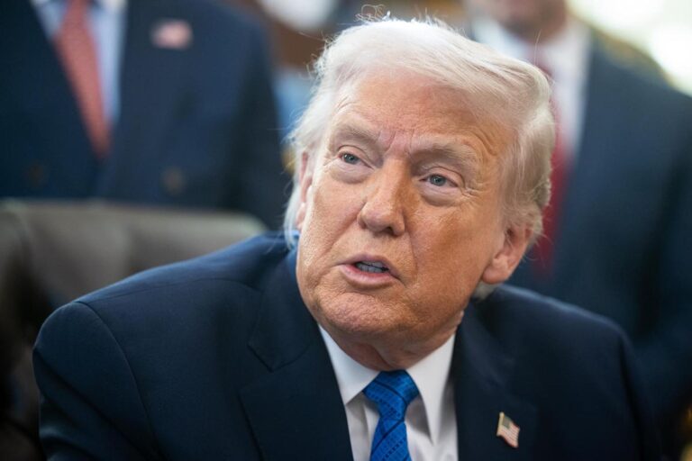 Trump dice que el espectáculo de Bad Bunny fue "uno de los peores de la historia"