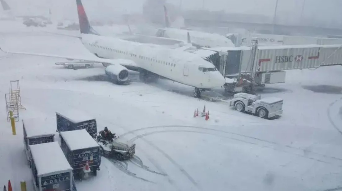 Cancelación de vuelos por tormenta de nieve en RD
