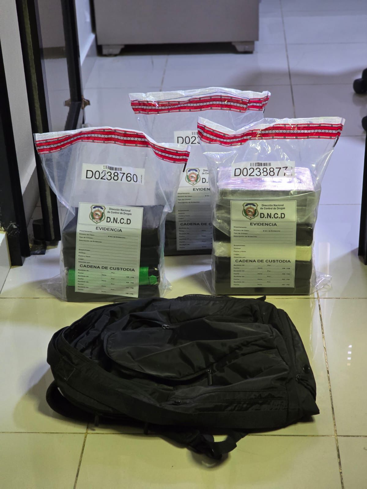 Incautan 14 paquetes de cocaína en AILA, Santo Domingo