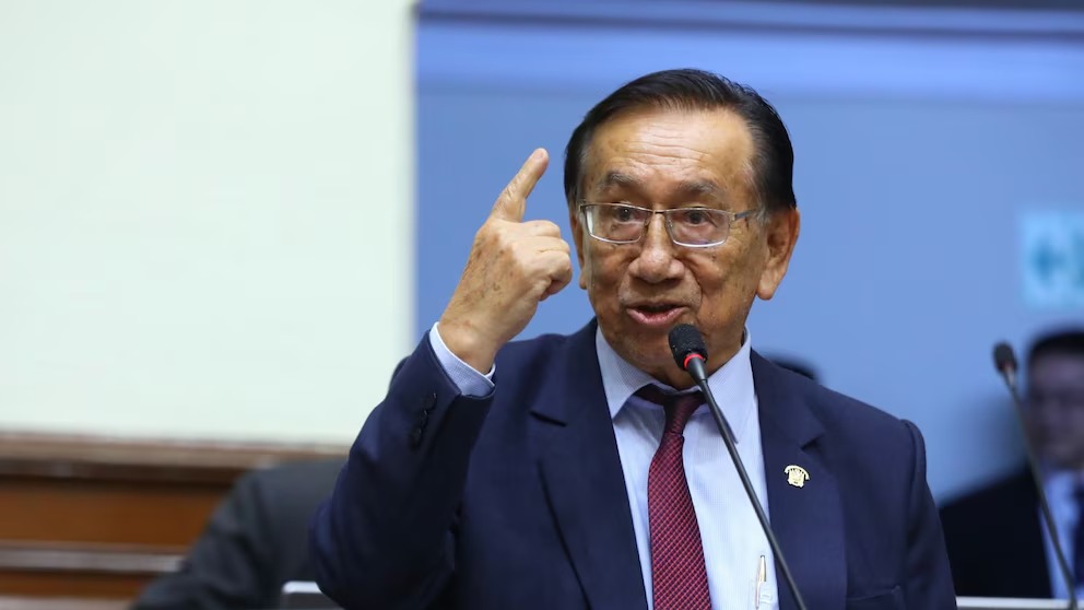 Controversia sobre matrimonio infantil: Balcázar responde