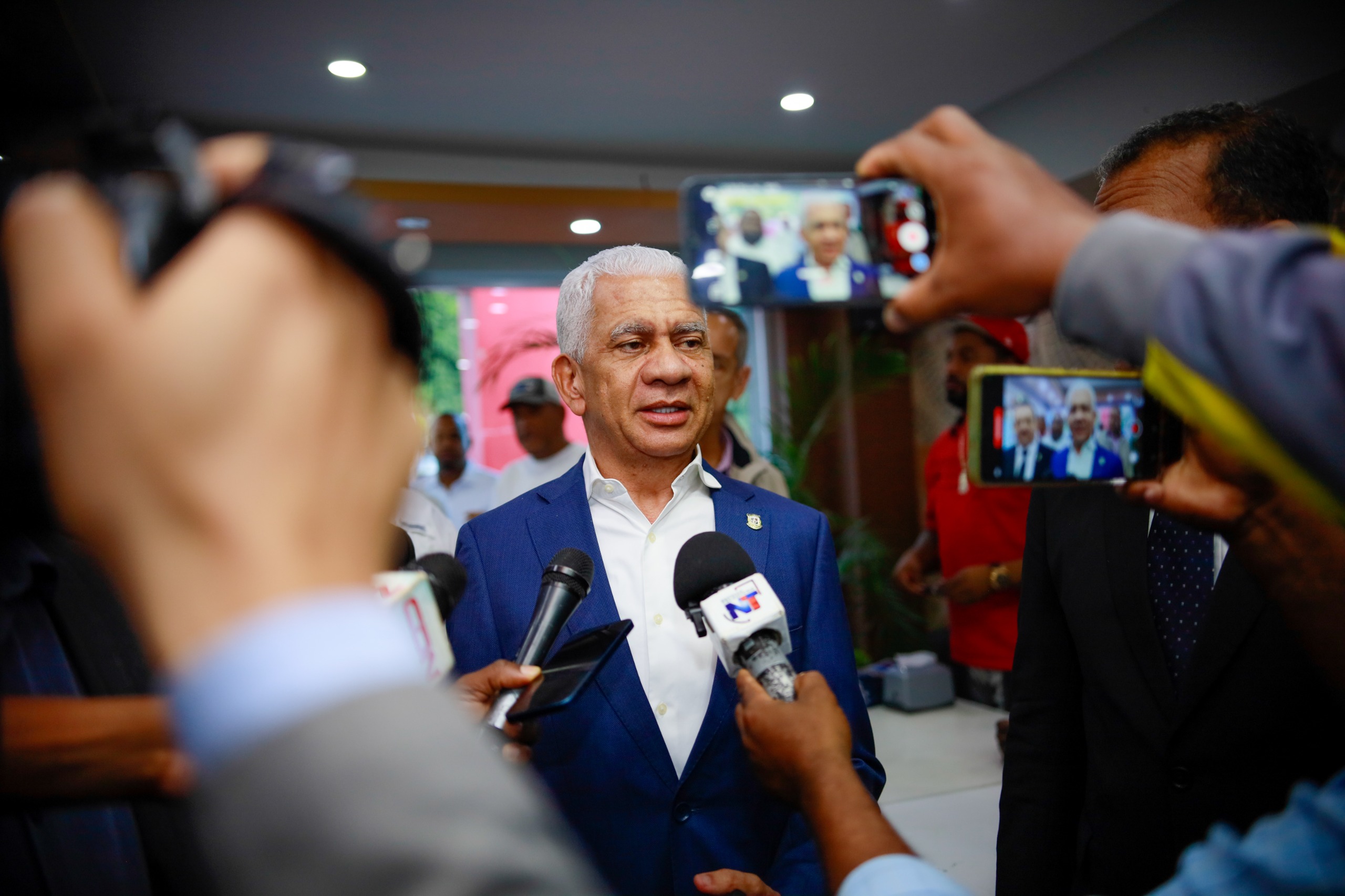 Senado exige respuestas a Aerodom por retraso en terminal