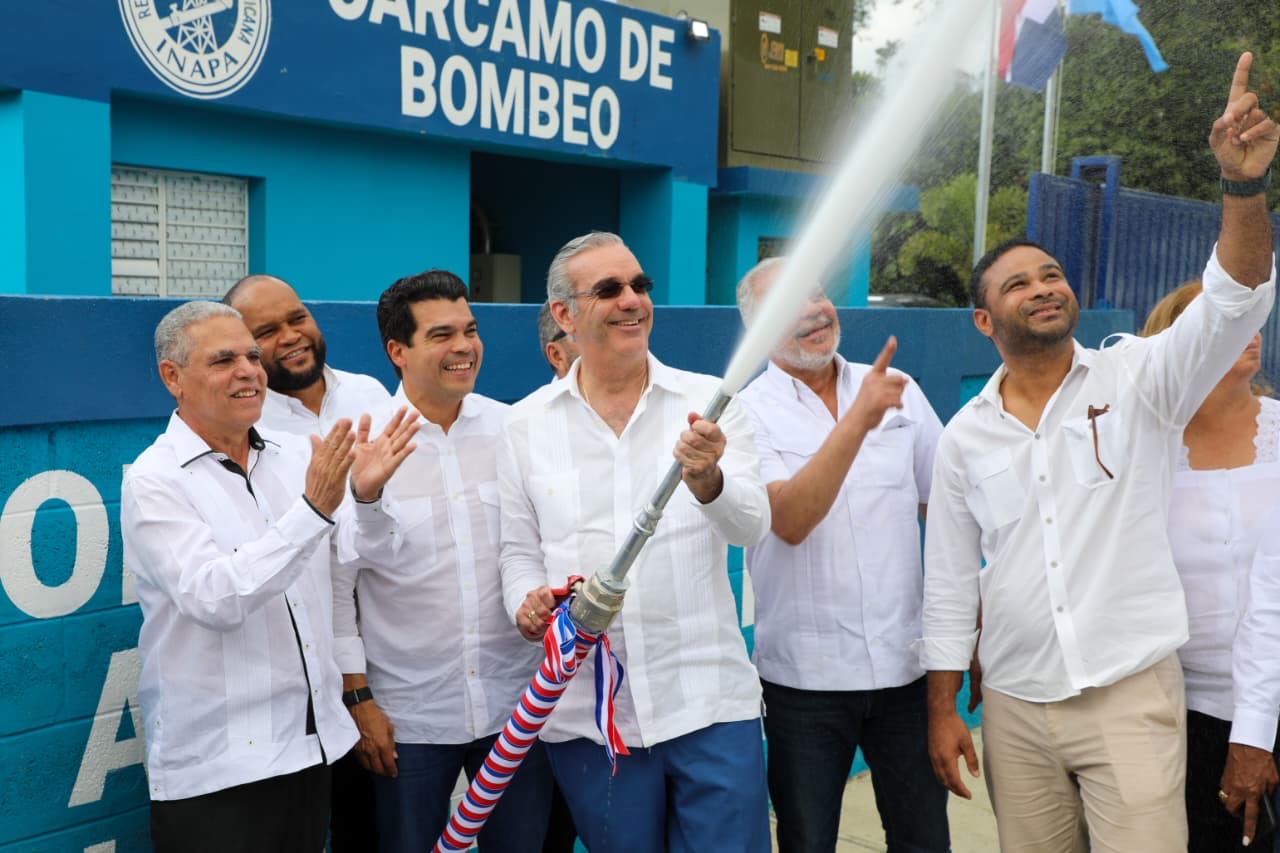 Transformación en Villa Altagracia: Agua y Esperanza