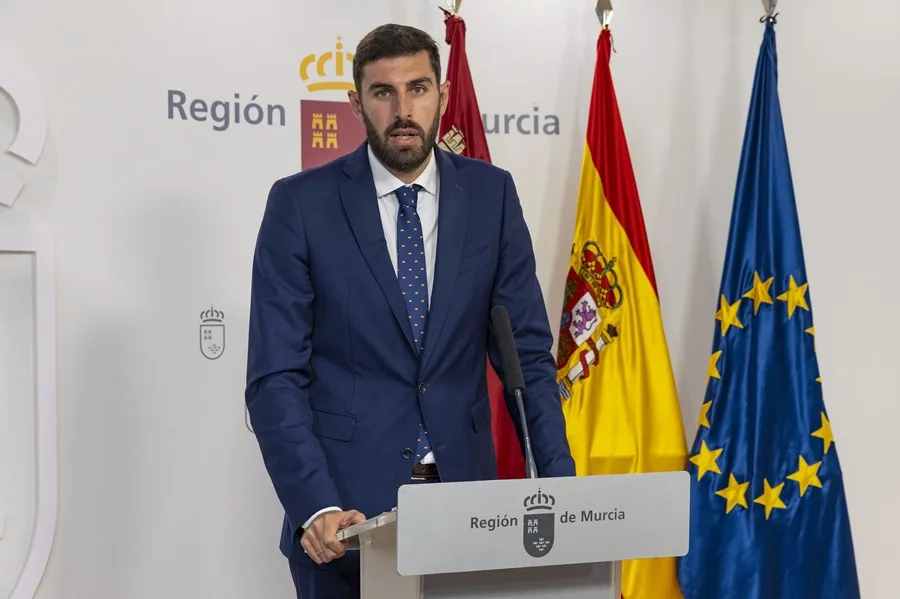 Dimite en bloque la dirección de Vox en Murcia para forzar la destitución de su presidente