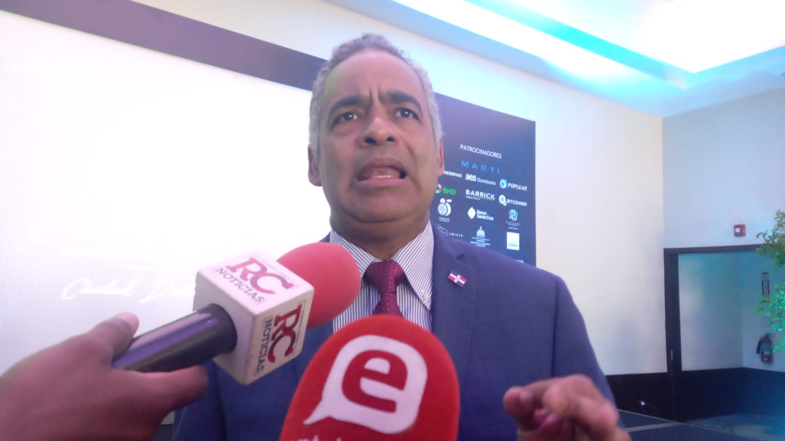 Gobierno promete para las próximas horas informe sobre causas del blackout del lunes