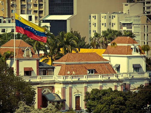 Venezuela y RD reactivarán servicios consulares y conexión aérea
