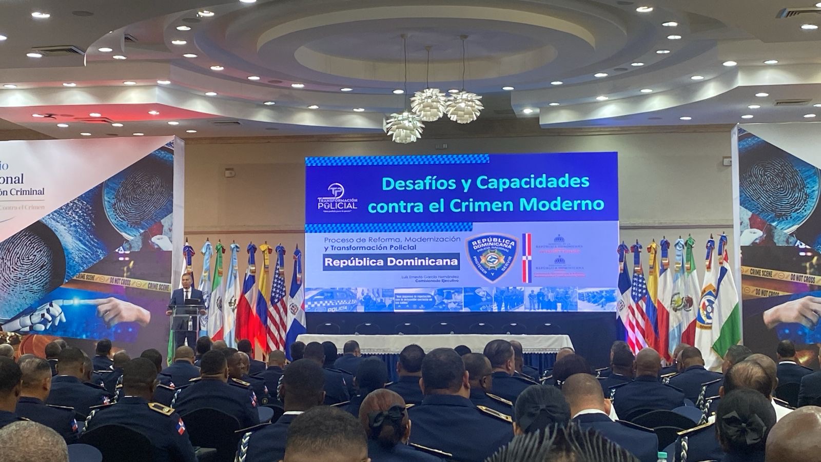 Presidente Abinader asiste inauguración Primer Simposio Internacional de Investigación Criminal
