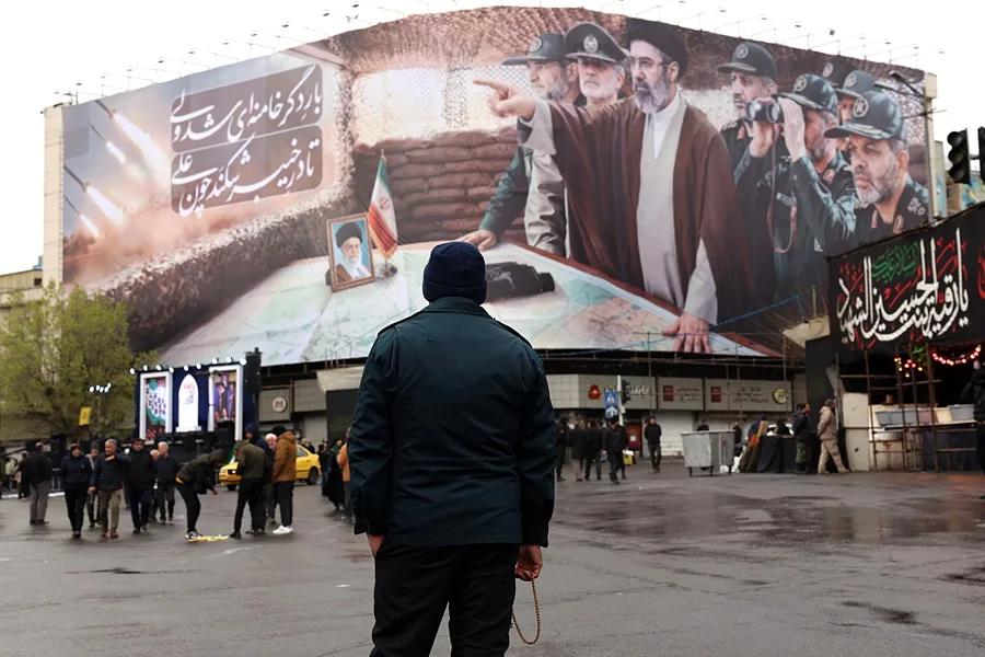Irán rechaza negociaciones con EE. UU. en medio de conflicto