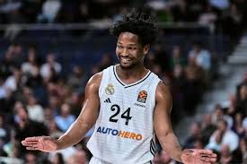 El Real Madrid con una buena actuación del dominicano Andrés Feliz derrotó al Dreamland Gran Canaria en el basket de España