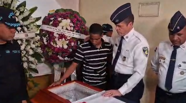 Homenaje al raso Andújar Pérez: Valor y sacrificio