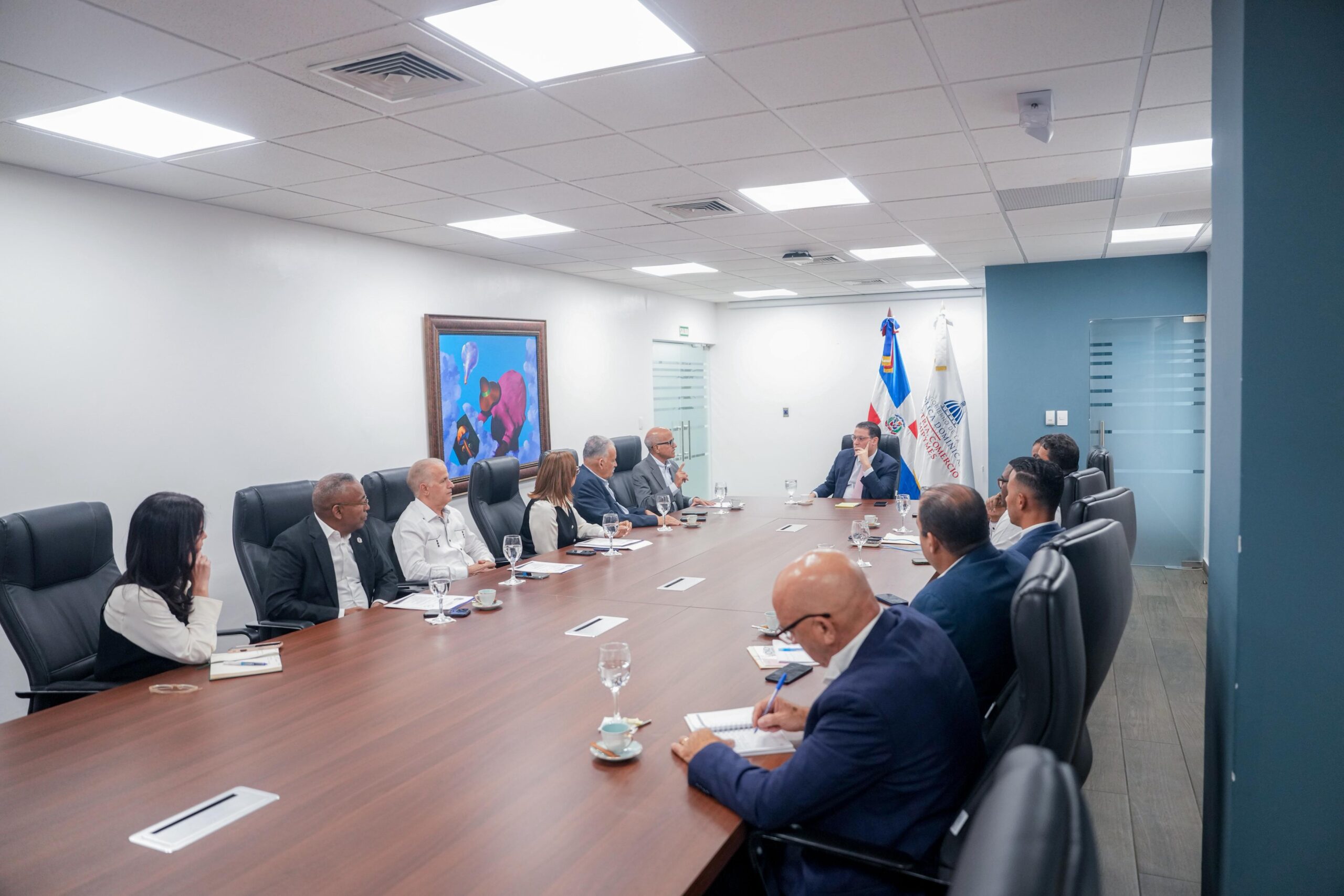 Santo Domingo fortalece abastecimiento ante crisis global