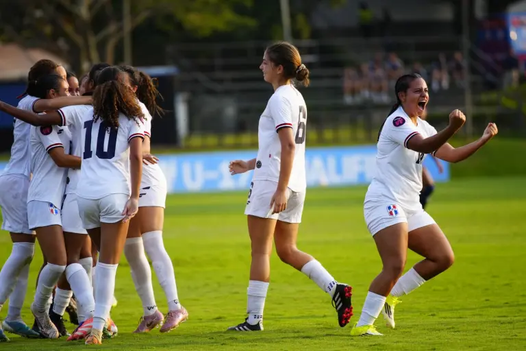 La selección dominicana de futbol femenino sub-17 empató con la del Salvador en el torneo clasificaorio Concacaf 2026