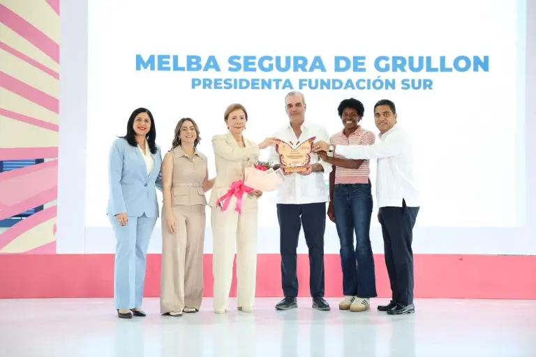 El presidente de la República Luis Abinader inauguró Los Juegos Deportivos de la Mujer 2026