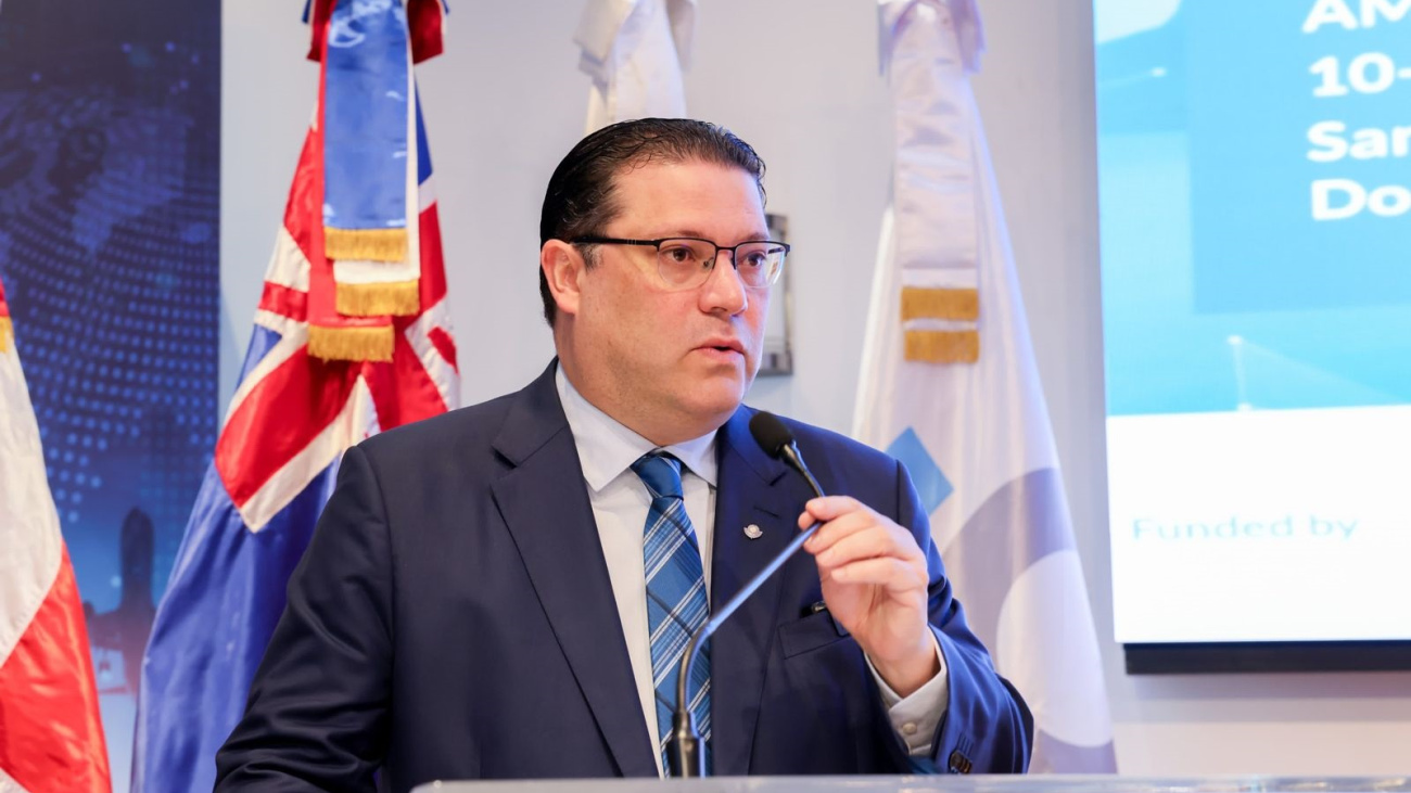 RD está abastecida de combustibles y preparada para afrontar incrementos petróleo, afirma ministro Industria y Comercio