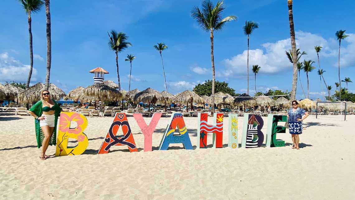 El turismo ha impulsado desarrollo económico y social de Bayahíbe, estudio revela más 84% de los pobladores han mejorado su condición de vida