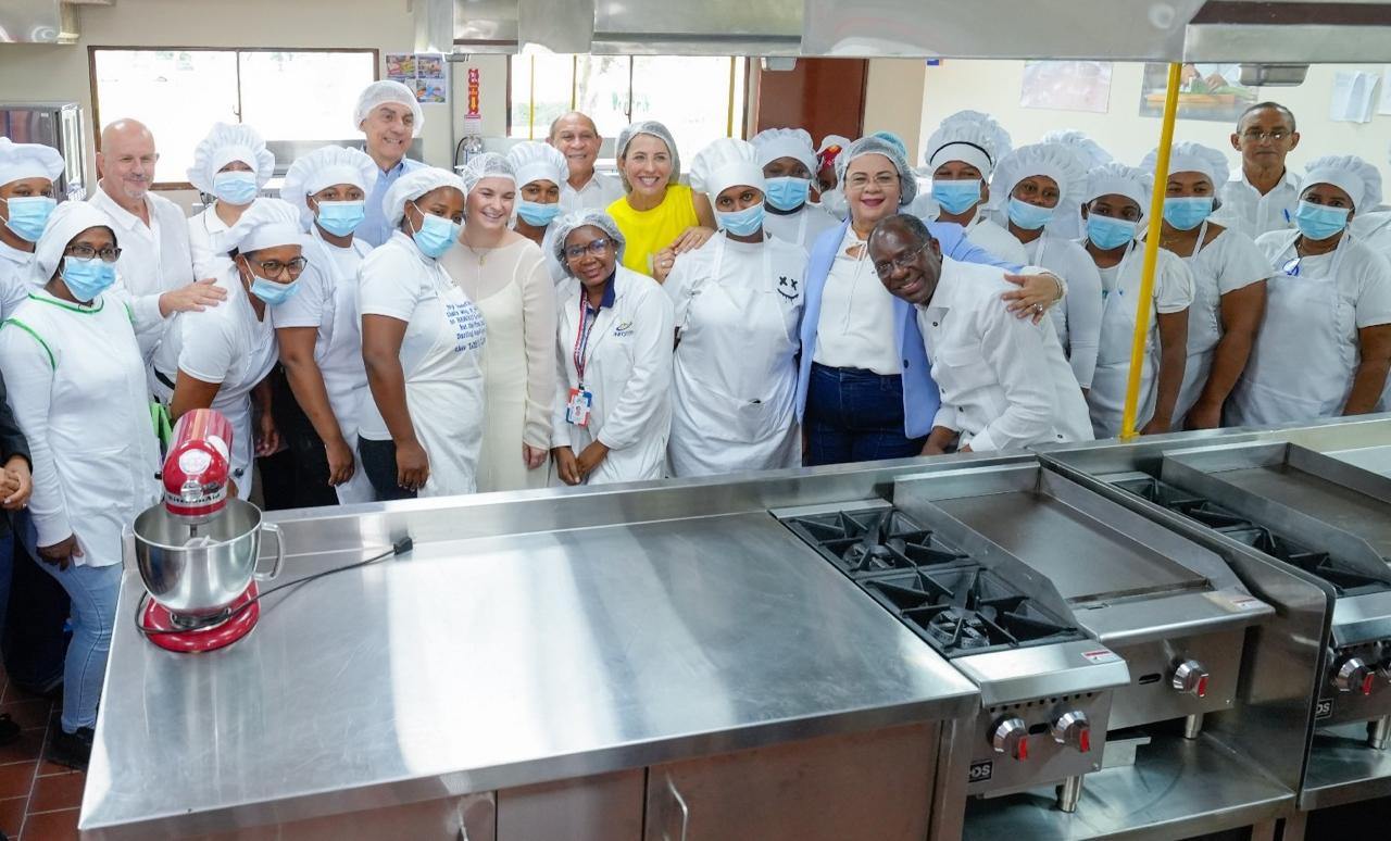 Presidenta del gobierno de Islas Baleares afirma que la formación es clave del éxito turístico y valora modelo del INFOTEP