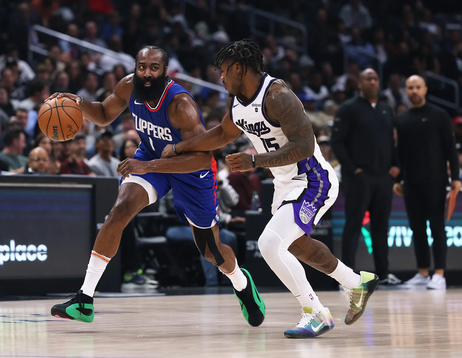 James Harden se convirtió en el noveno jugador en toda la historia de la NBA que ha encestado más de 29 mil puntos