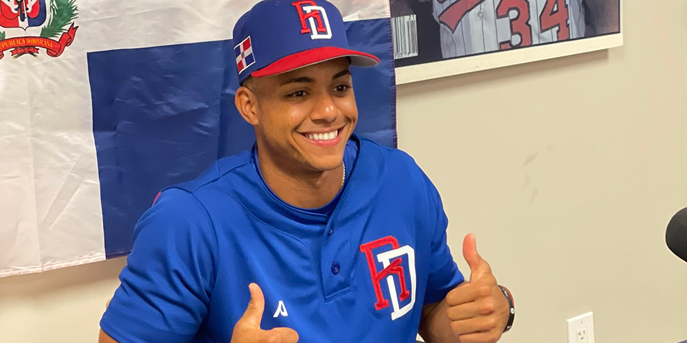 El campocorto dominicanmo Jeremy Peña sufrió una lesion y podría quedar fuera del Clásico Mundial