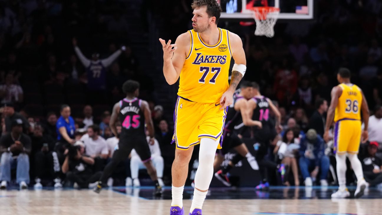 La NBA anuló la falta técnica 16 que le pitaron a Luka Doncic y podrá jugar este lunes frente al equipo de Detroit