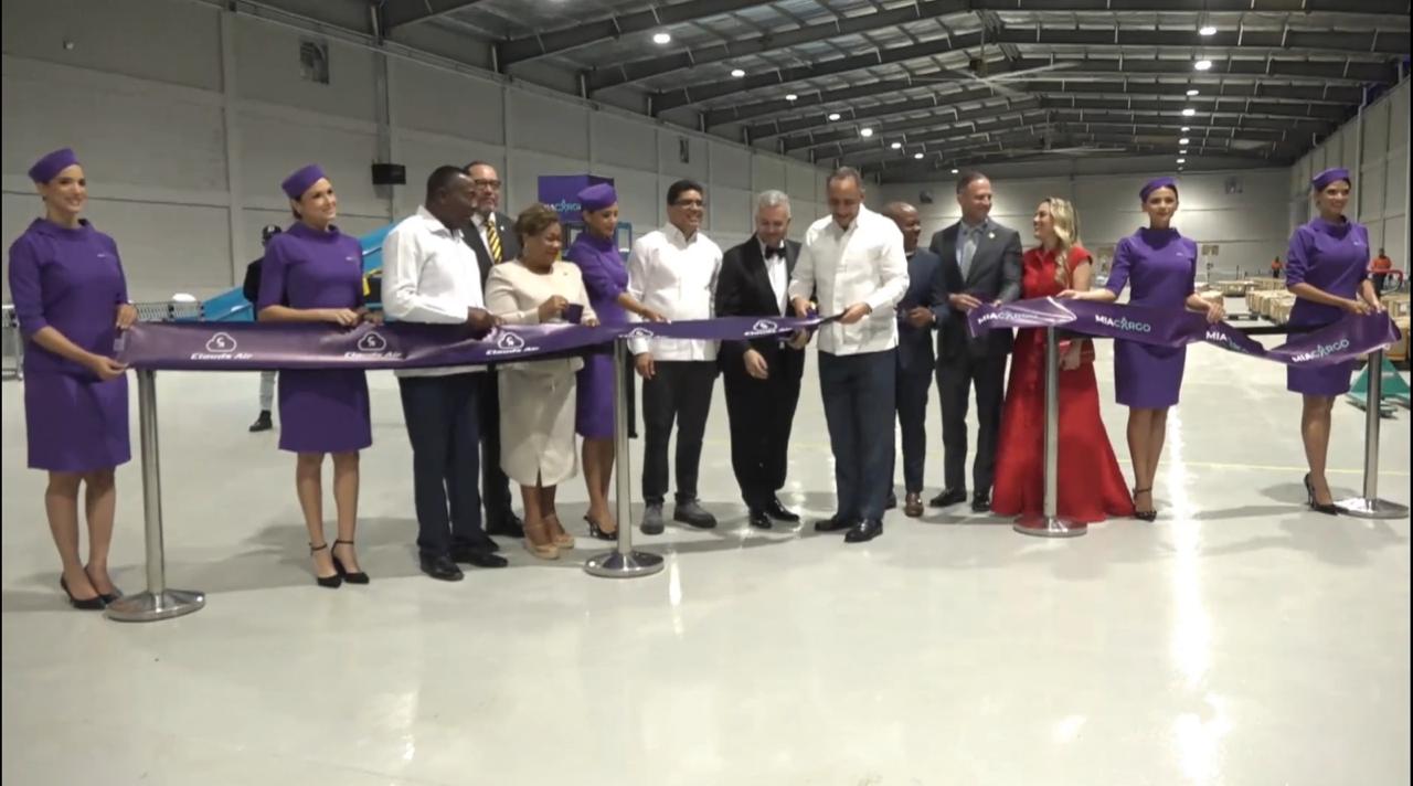 Empresa de servicios logísticos y paquetería presentó nuevo Hub logístico y aerolínea en RD