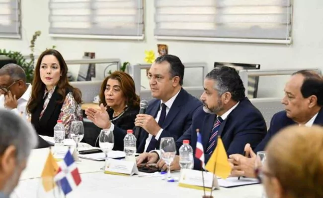 Suspensión temporal de cedulación para extranjeros en RD