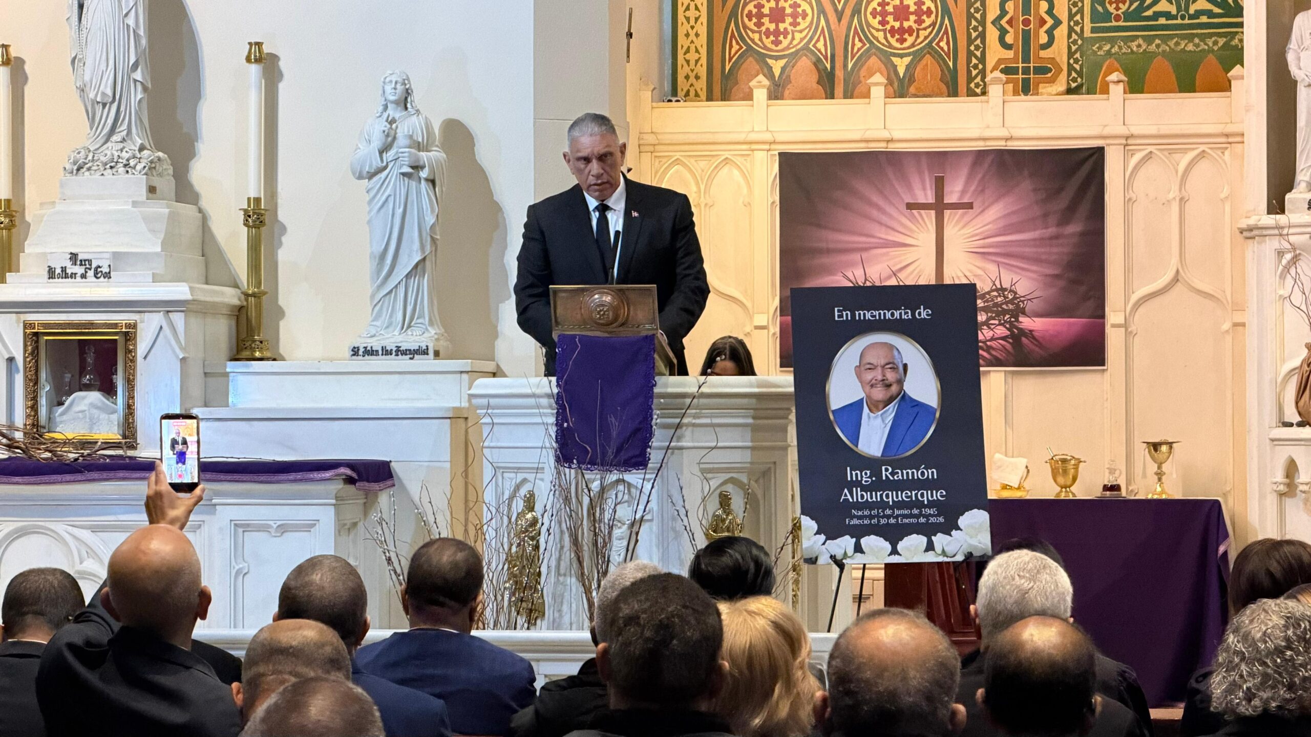 Homenaje a Ramón Alburquerque en Nueva York