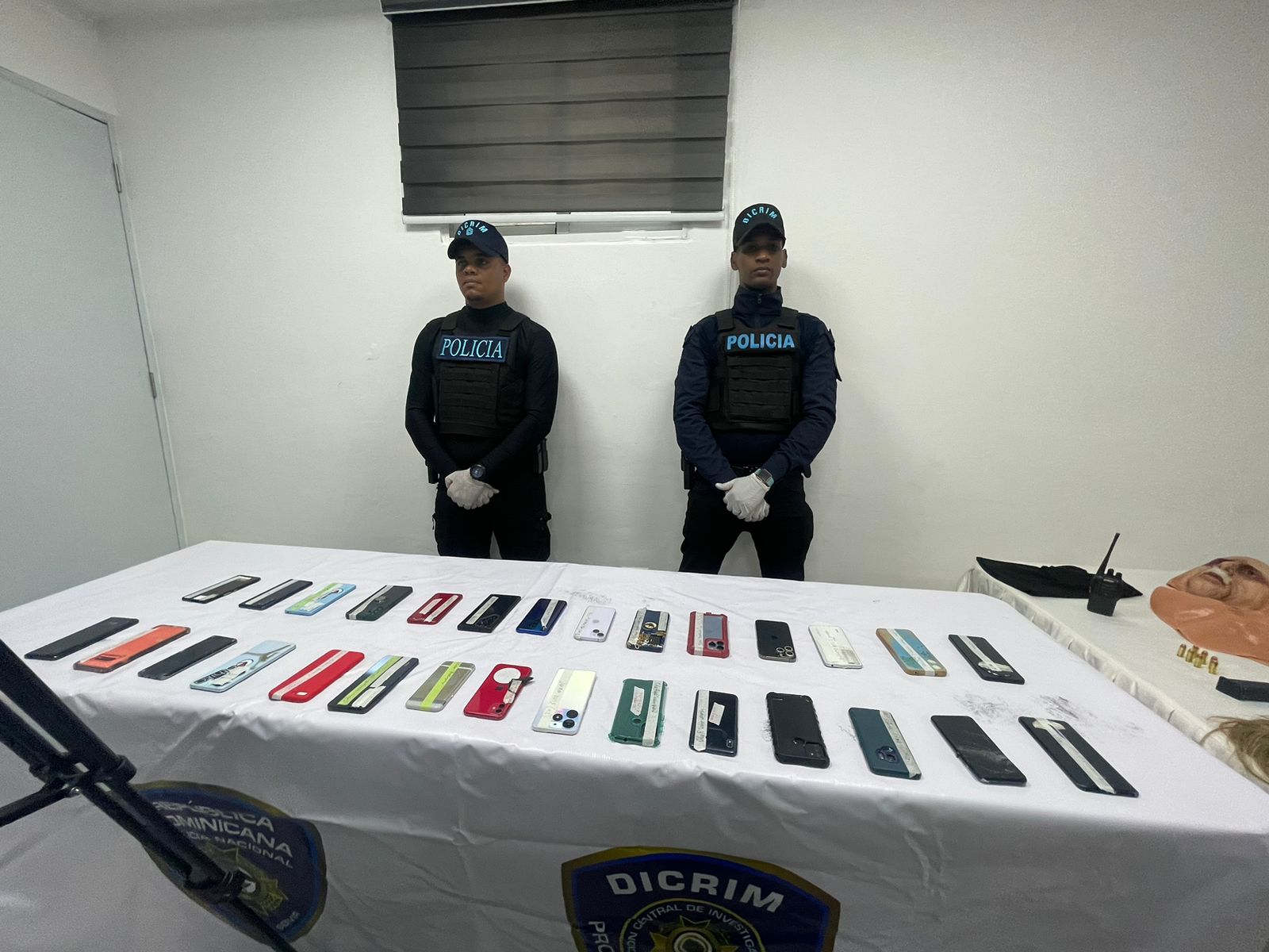 Avances en el asalto a joyería Popi Oro en Santo Domingo