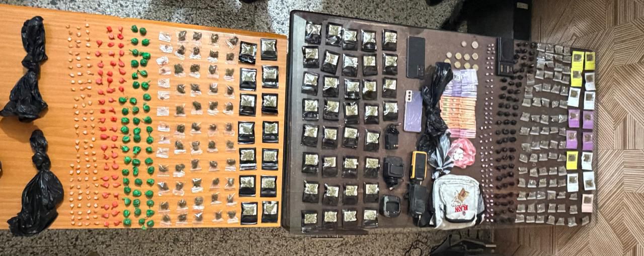 más de 500 porciones de drogas incautadas