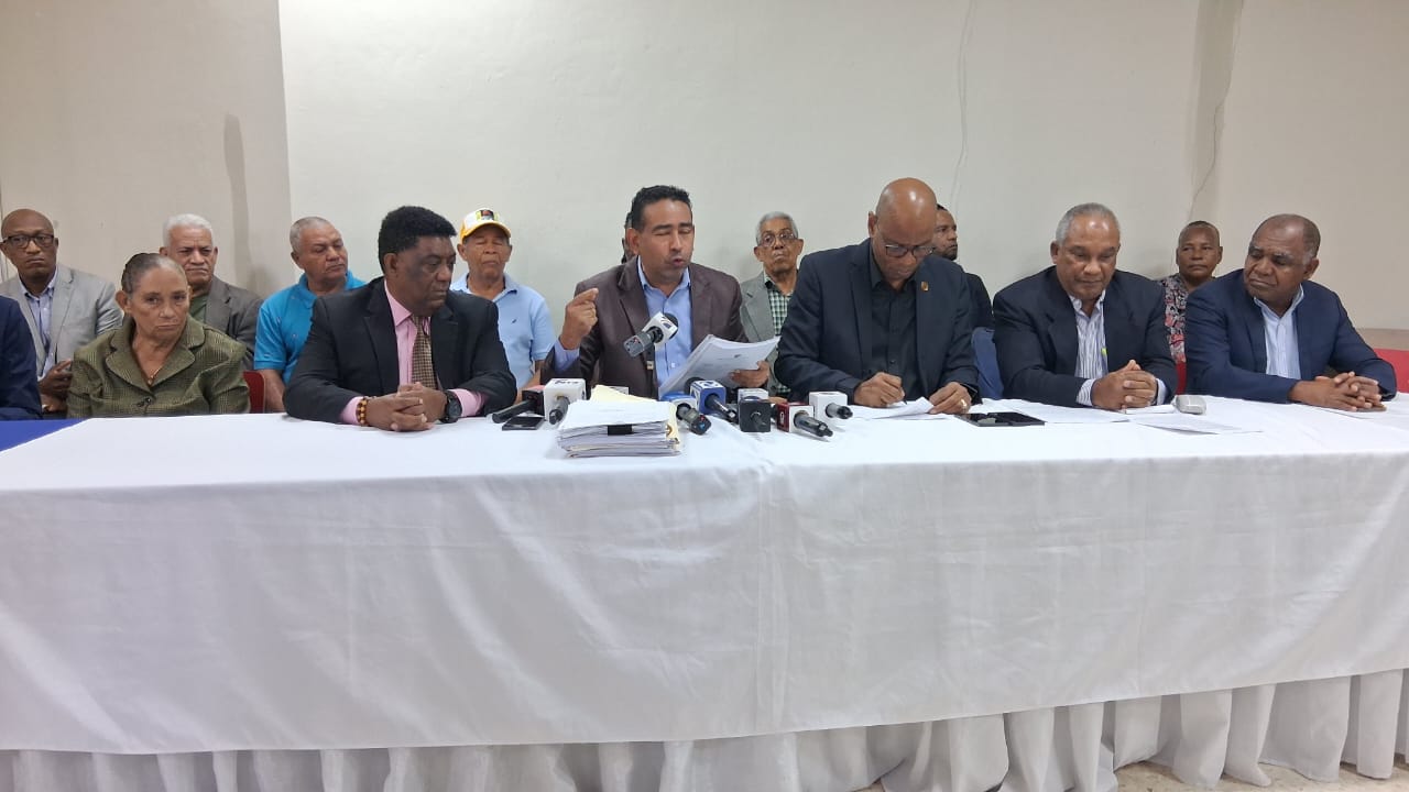 Gremios cuestionan medidas cautelares a comunicadores