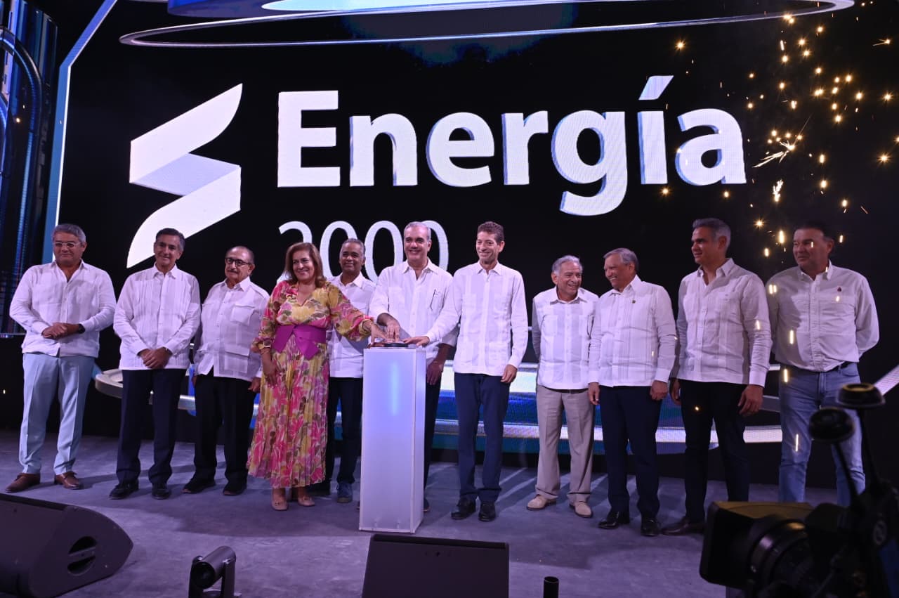 Inauguran planta termoeléctrica Manzanillo Power Land