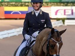 La dominicana Yvonne Losos de Muñiz se clasificó para los próximos campeonatos mundiales de ecuestre