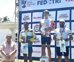 David Ballesta conquista título Élite Olímpico Masculino en triatlón Costa del Faro con tiempo de 2:02:12
