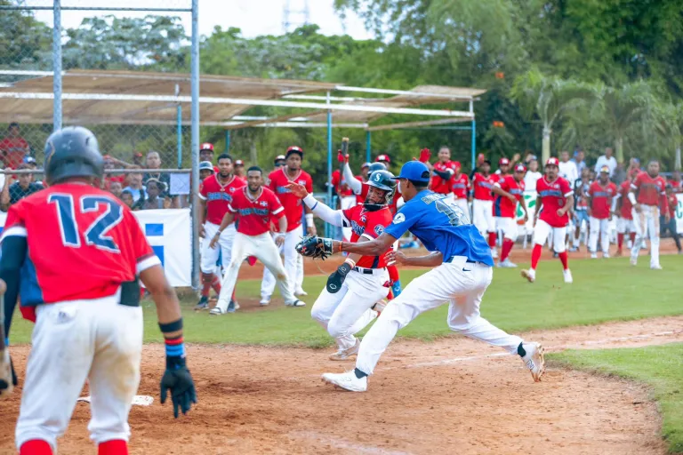El Bonito, Patriotas, Leopardos y Pedro Brand ganan en la continuación del Torneo de Béisbol Superior de la Provincia Santo Domingo