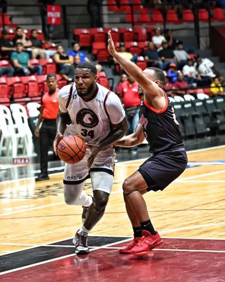 Los Gigantes Basketball Club derrotaron a los Leones y extendieron a seis su cadena de triunfos seguidos en la Super Liga de Basket