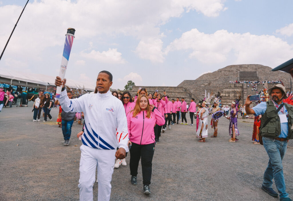 Encienden en la zona Arqueológica de Teotihuacán el fuego nuevo de los XXV Juegos Centroamericanos y del Caribe Santo Domingo 2026