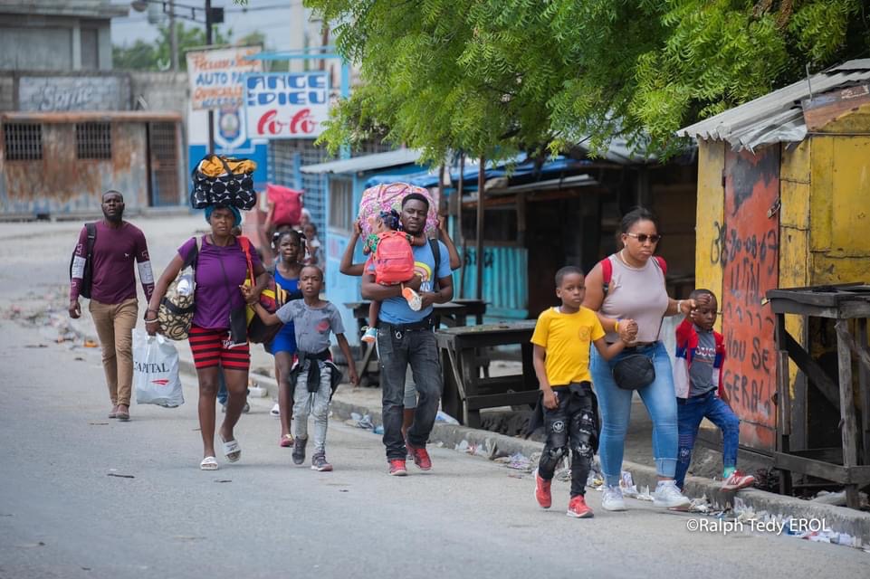 Bandas armadas desatan el caos